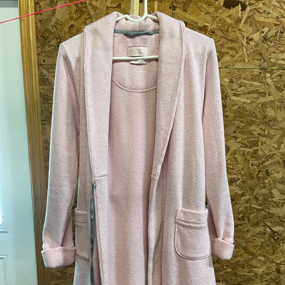 Victoria’s Secret Light Pink Bath Robe Size Medium